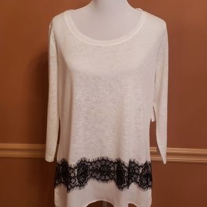 NEW YORK & CO Soho Pullover Sweater. Lg. NWT.